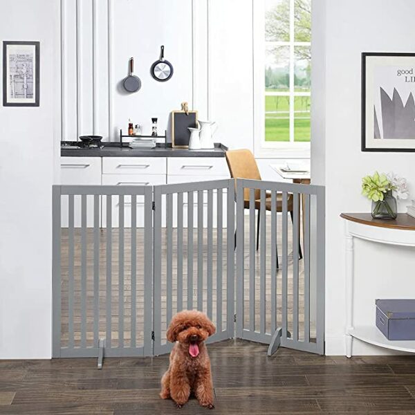 Freestanding Wooden Pet Gate Foldable Dog Gate with 2PCS Support Feet for Doorway Halls and Stairs.